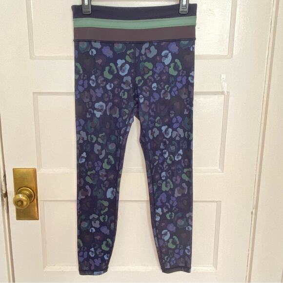 Athleta leggings printed womens Medium Abstract Elation 7/8 Tights Navy Size M - Picture 2 of 6